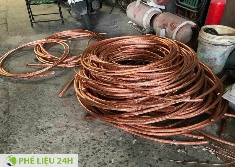 Bước đầu là khảo sát hiện trường để xác định khối lượng ước tính, lối ra