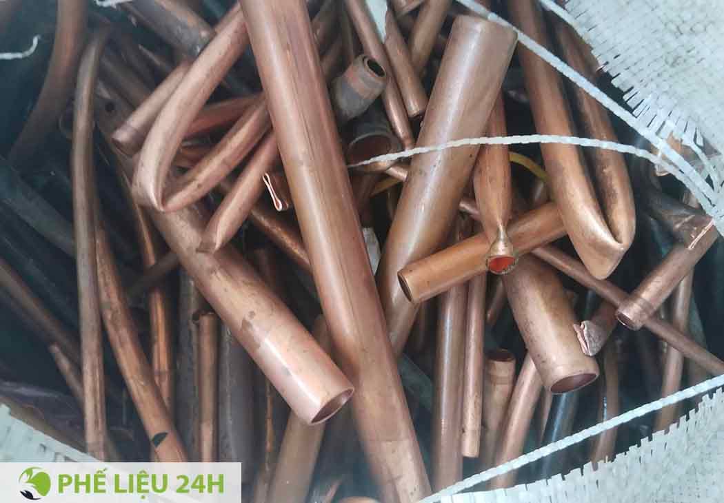 Giá thay đổi theo chủng loại, độ sạch, khối lượng, vị trí bốc xếp và biến