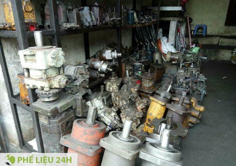 Nhiều thiết bị hỏng vẫn còn phần đồng có giá trị cao như motor, máy bơm